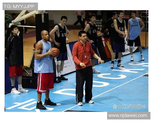 深入分析北京篮球队的节奏打法与战术特点及其对比赛的影响 深入分析北京篮球队的节奏打法与战术特点及其对比赛的影响