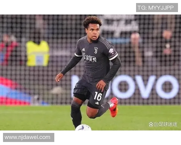 英国足球明星在绿茵场上的精彩瞬间与辉煌成就回顾 英国足球明星在绿茵场上的精彩瞬间与辉煌成就回顾