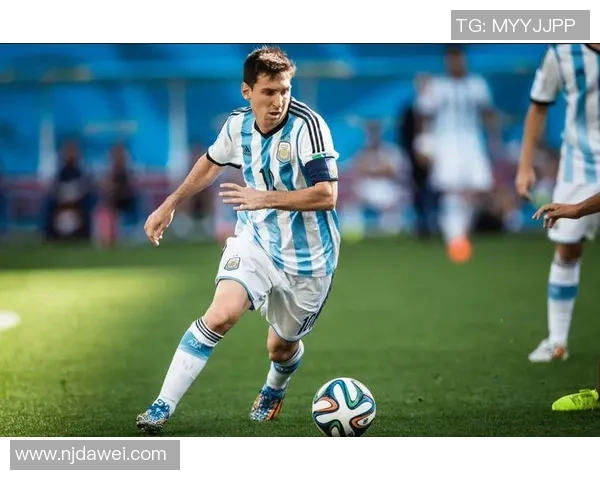 加纳阿克拉足球明星的崛起与未来发展展望