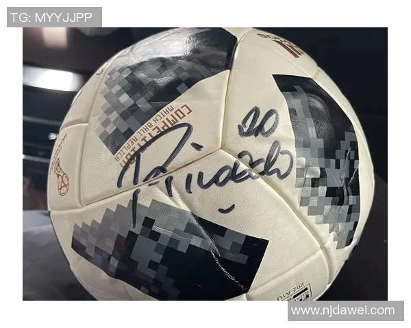 如何获取足球明星签名的有效途径与技巧分享 如何获取足球明星签名的有效途径与技巧分享