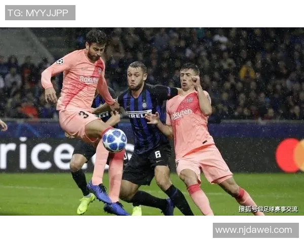 小鲜肉与足球明星的青春对决谁能赢得更多粉丝的心与热爱